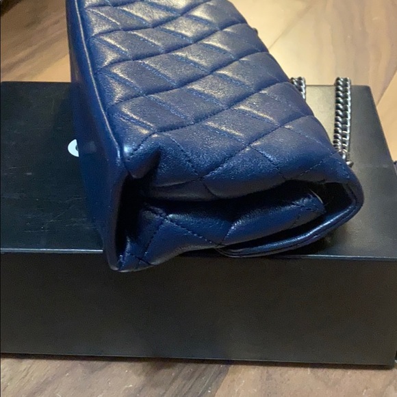 Chanel flap bag - Picture 6 of 11